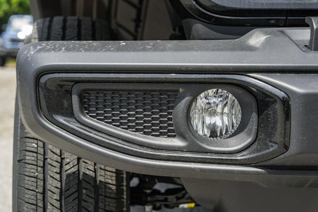 New 2025 Jeep Gladiator Sport AWD/4WD image 13