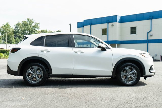 New 2026 Honda HR-V LX image 9