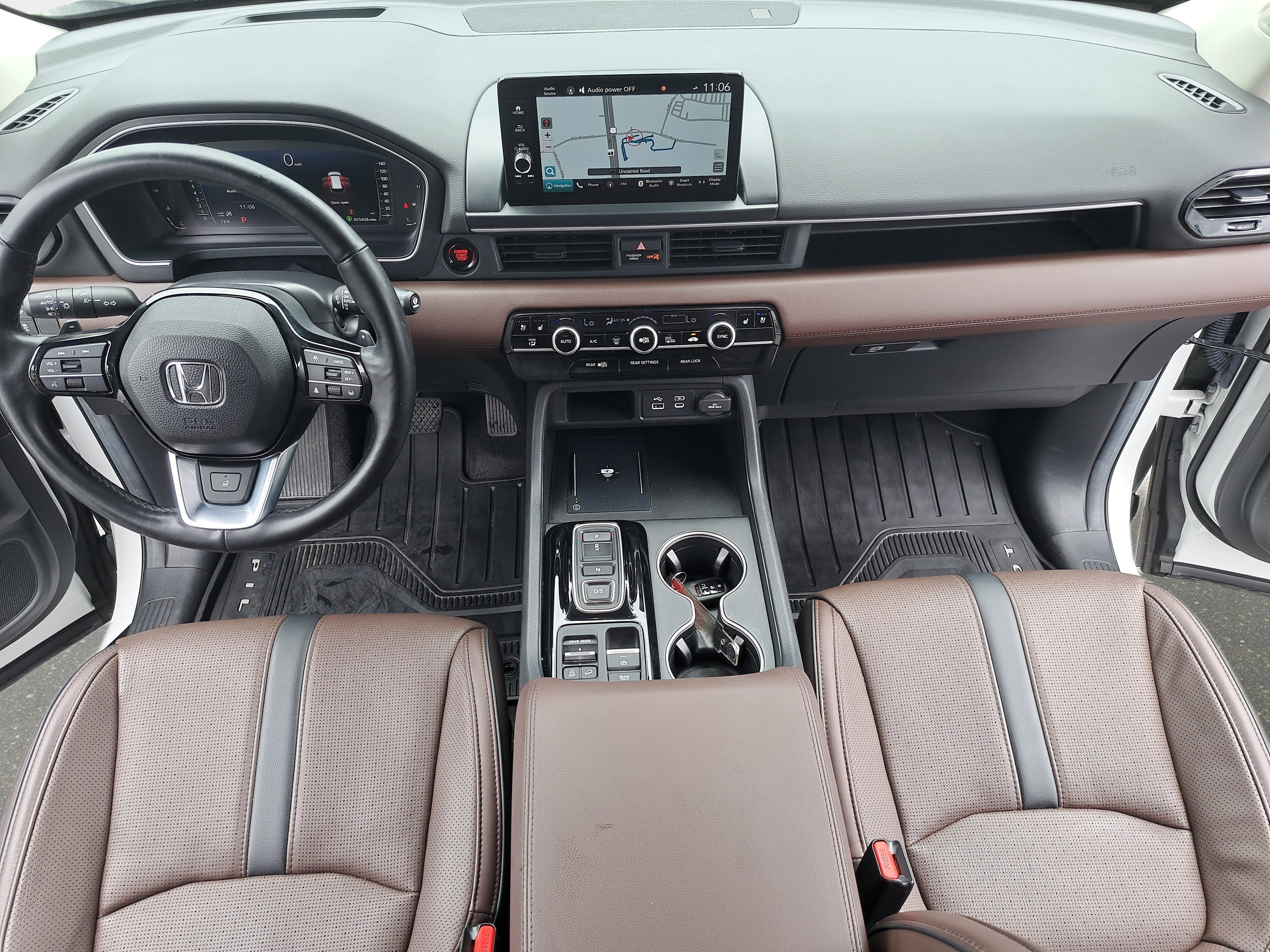 Used 2024 Honda Pilot Elite image 9