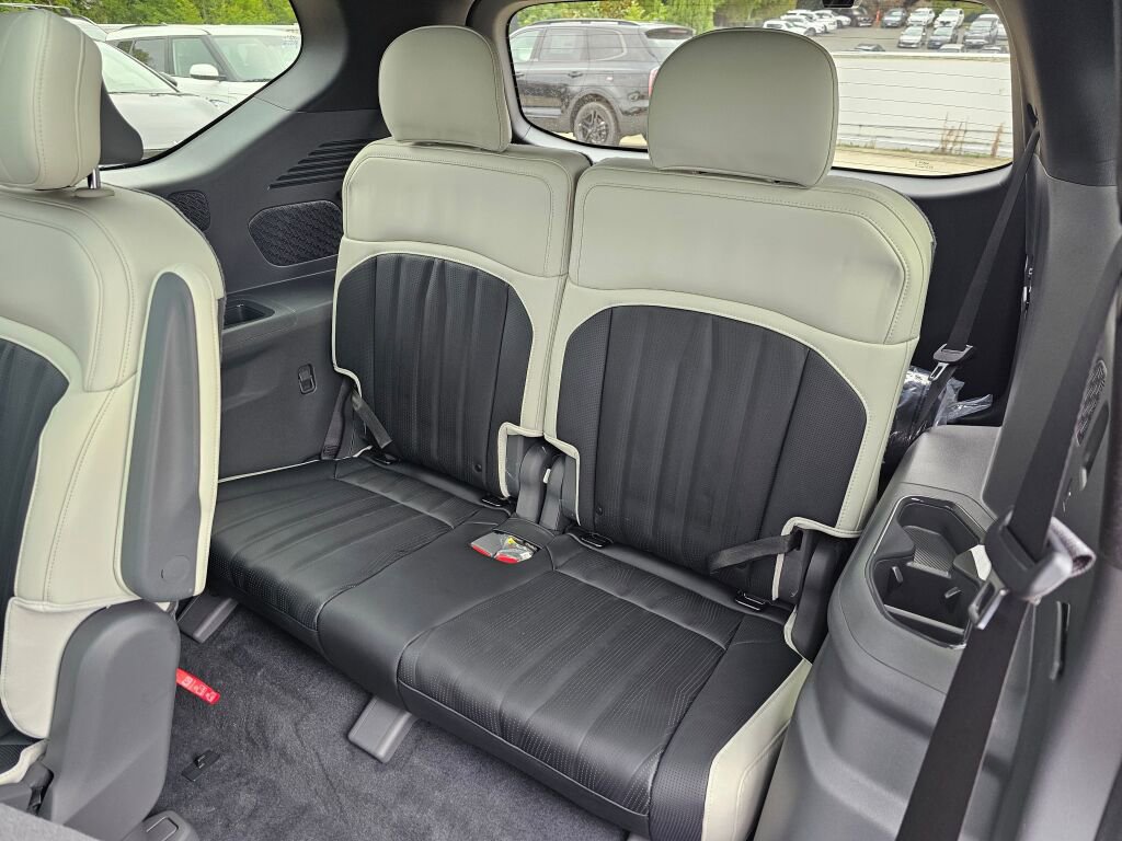 New 2026 Kia EV9 GT-Line image 24