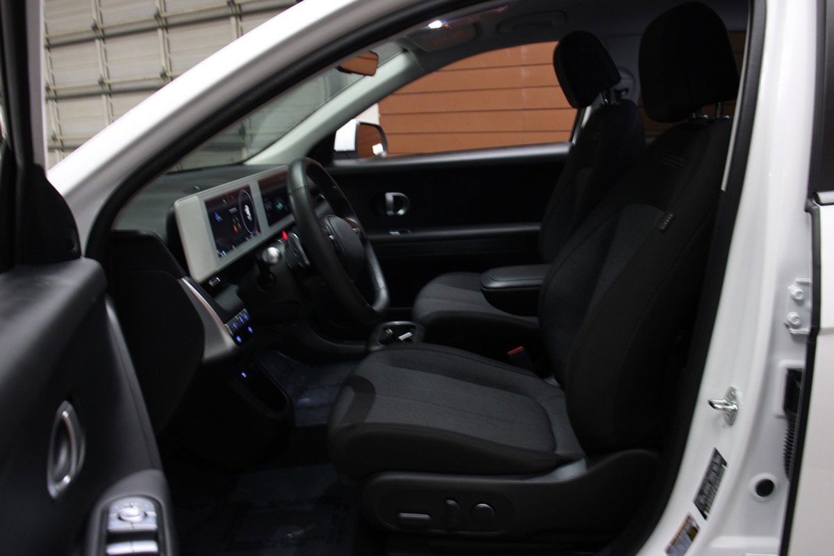 Used 2024 Hyundai Ioniq 5 SEL AWD/4WD image 16