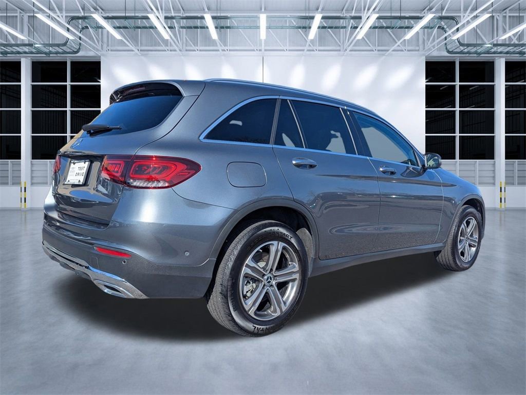 Used 2022 Mercedes-Benz GLC 300 image 4
