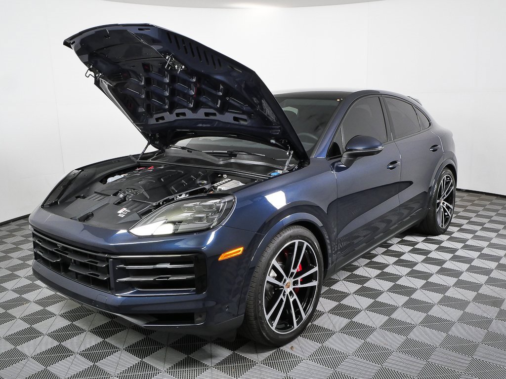 Certified 2025 Porsche Cayenne S image 35