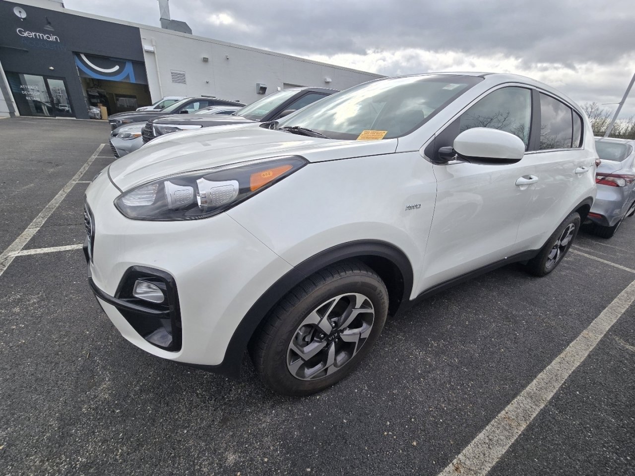 Used 2022 Kia Sportage LX image 4