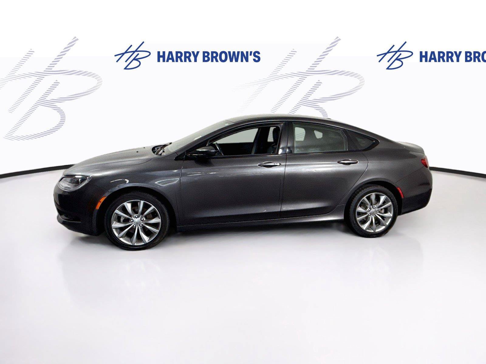 Used 2015 Chrysler 200 S FWD image 26
