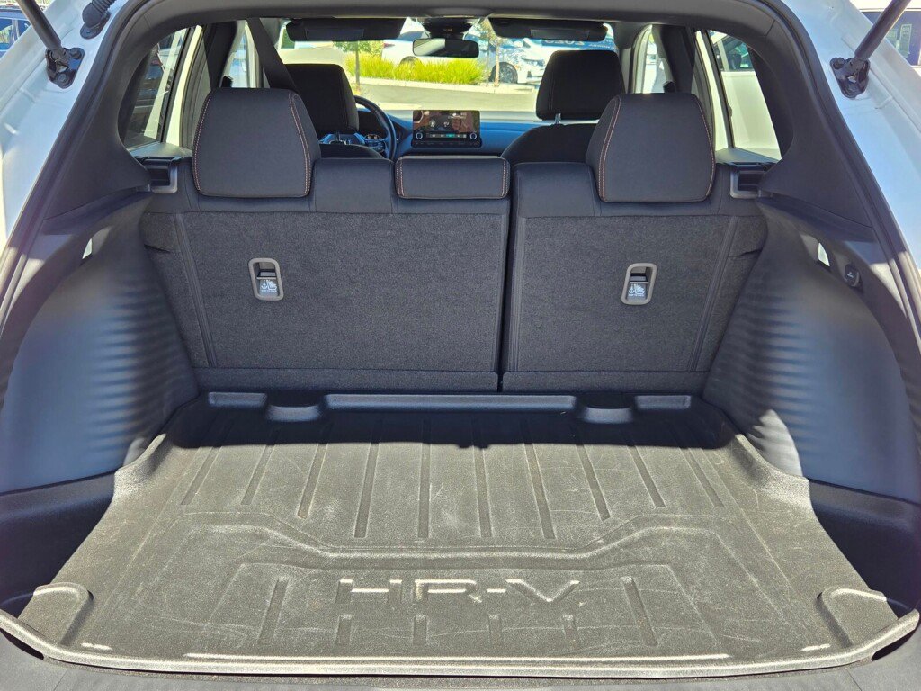 Certified 2025 Honda HR-V Sport image 10