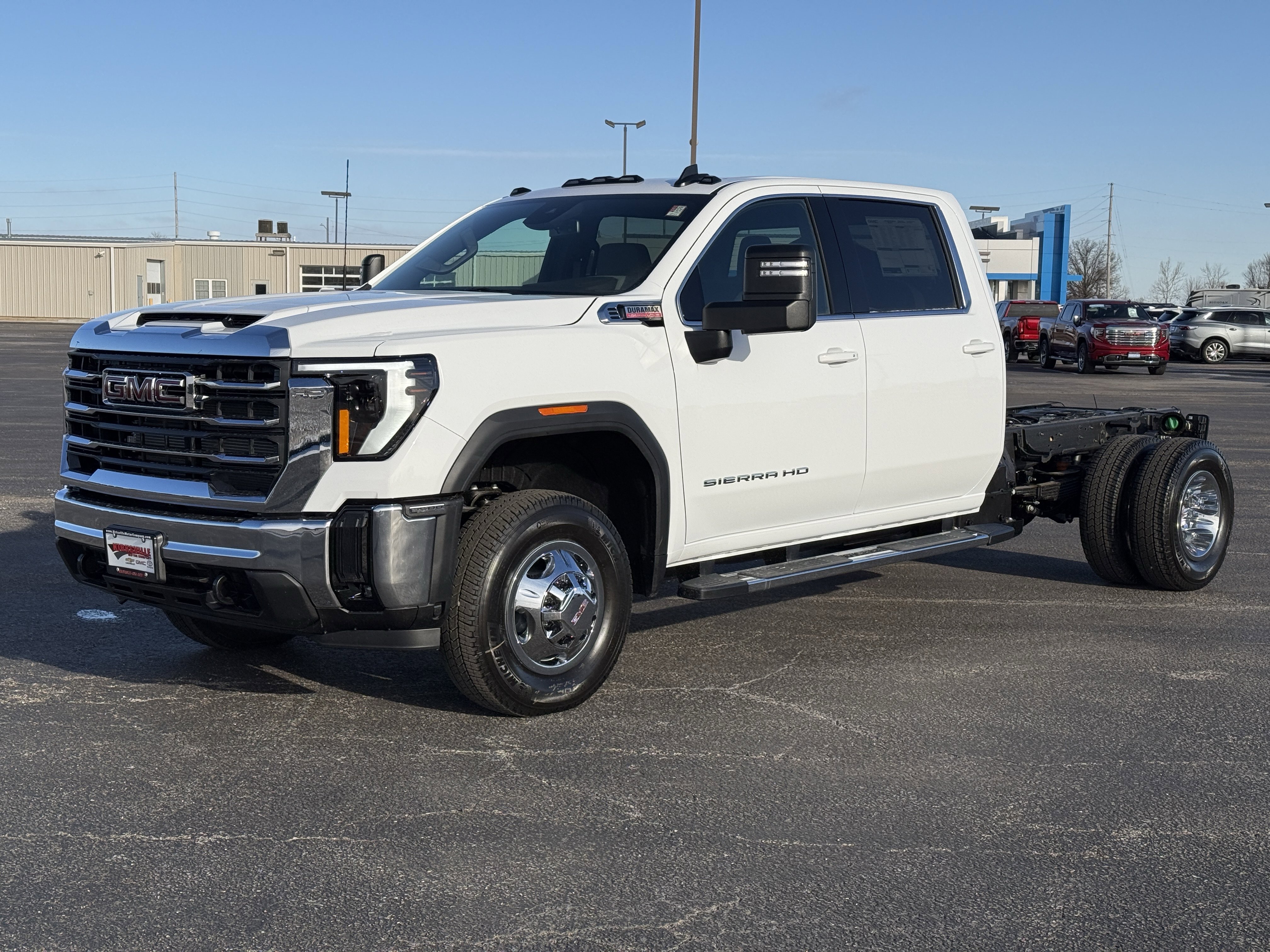 New 2026 GMC Sierra 3500 SLE image 7