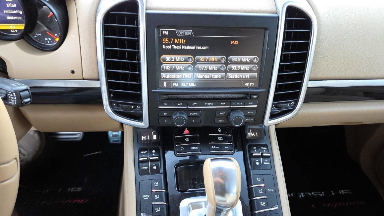Used 2012 Porsche Cayenne S AWD/4WD image 48