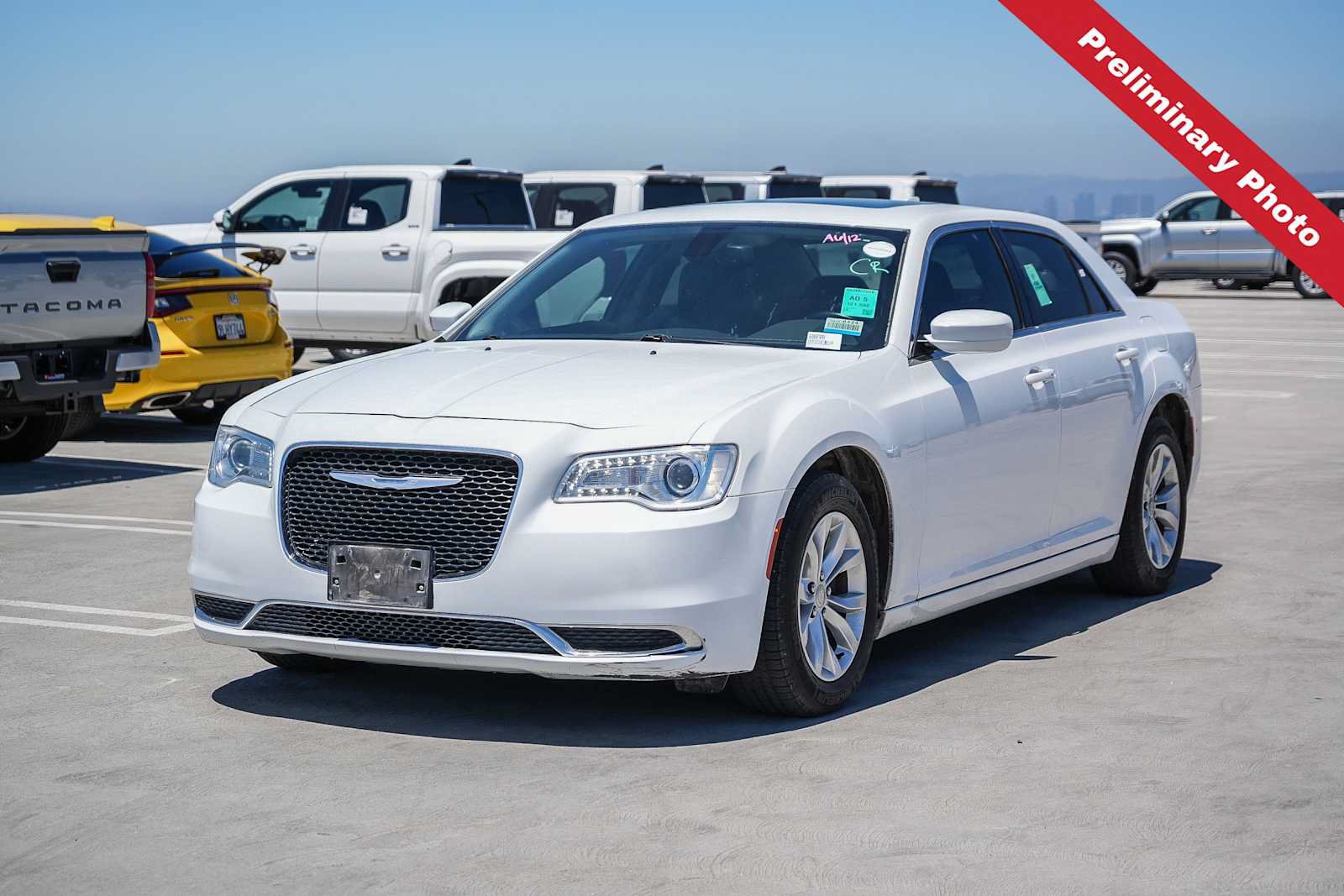 Used 2016 Chrysler 300 Limited RWD image 1