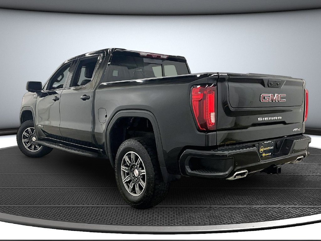 Used 2024 GMC Sierra 1500 AT4 w/ Technology Package AWD/4WD image 4