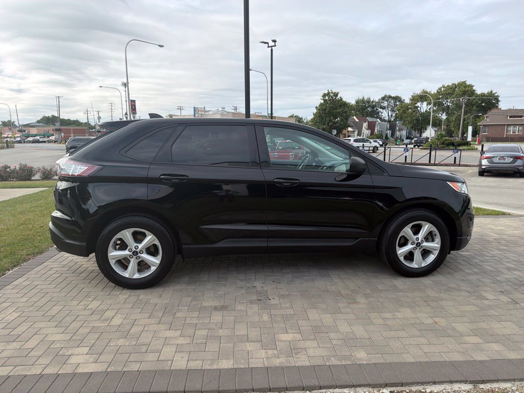 Used 2018 Ford Edge SE FWD image 9