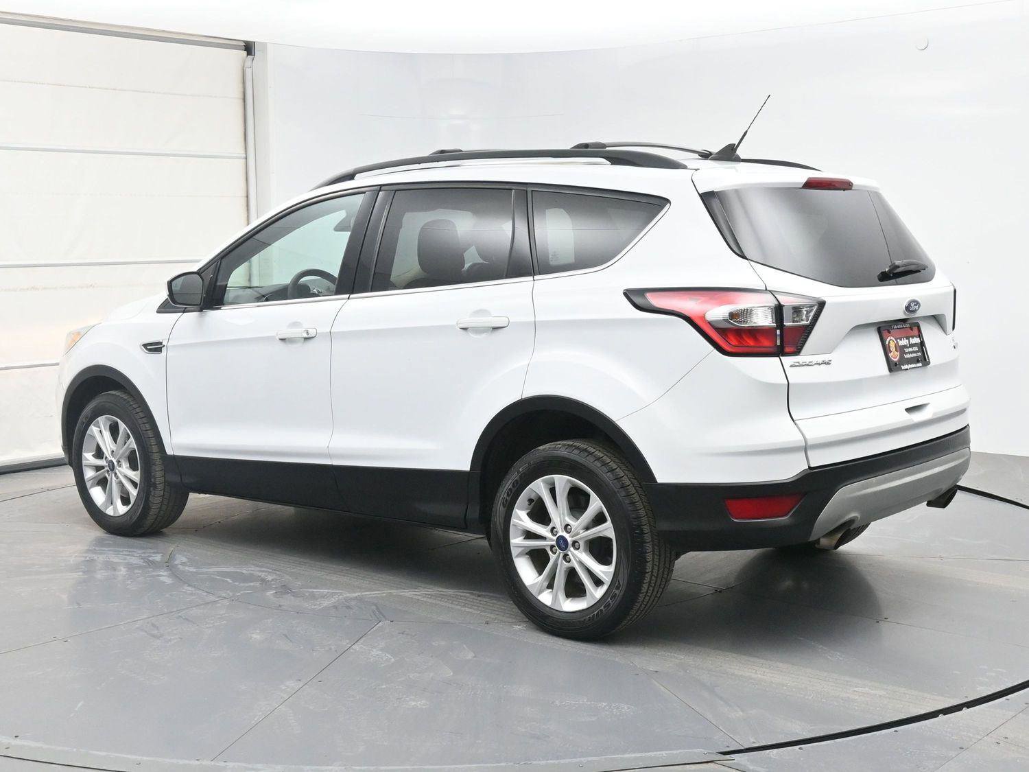 Used 2018 Ford Escape SE w/ Ford Safe & Smart Package image 23