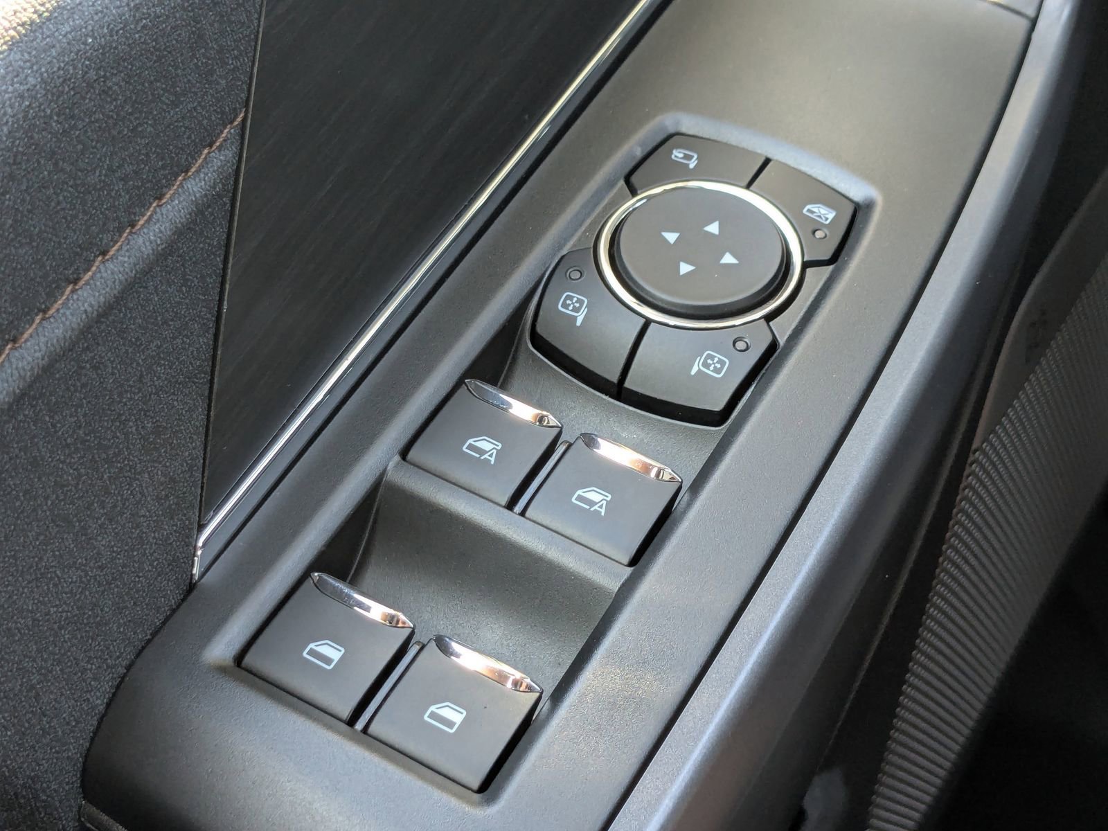 New 2025 Ford F150 Lariat w/ Equipment Group 501A Mid image 26