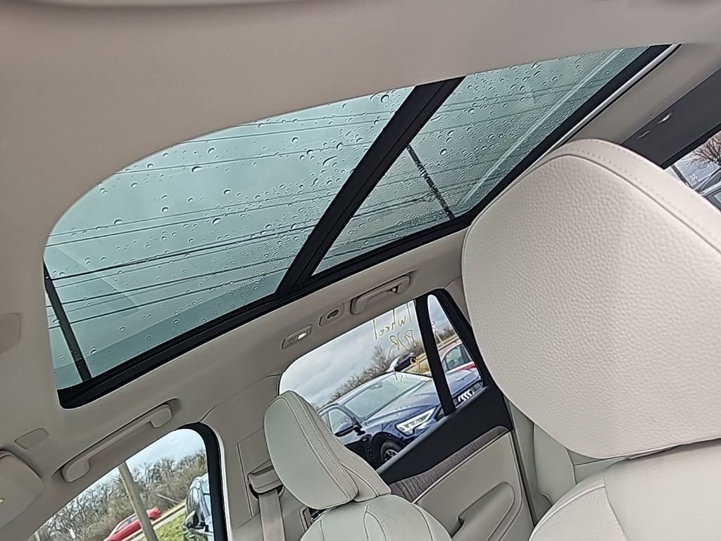 Used 2023 Volvo XC90 B6 Plus w/ Protection Package Premier image 10