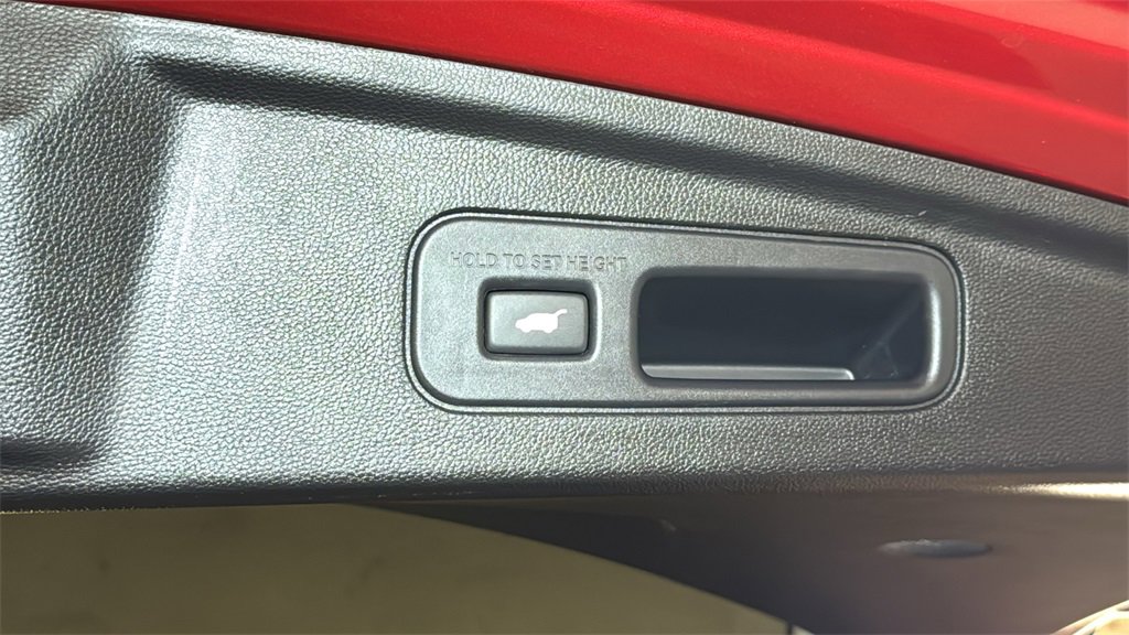 Used 2025 Acura MDX A-Spec image 16