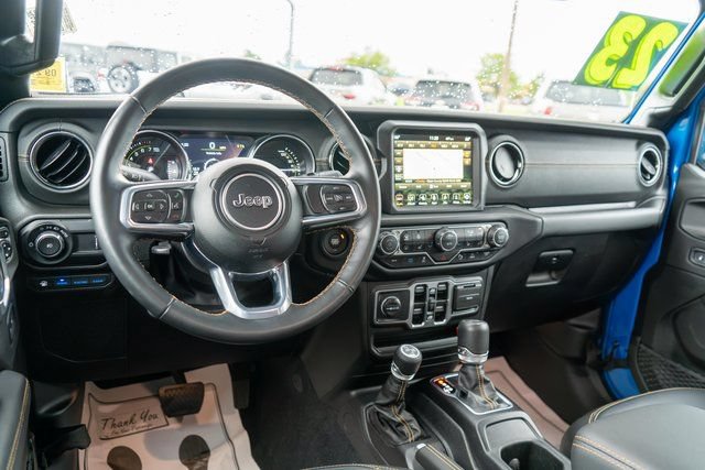 Used 2023 Jeep Wrangler Unlimited Sahara AWD/4WD image 13