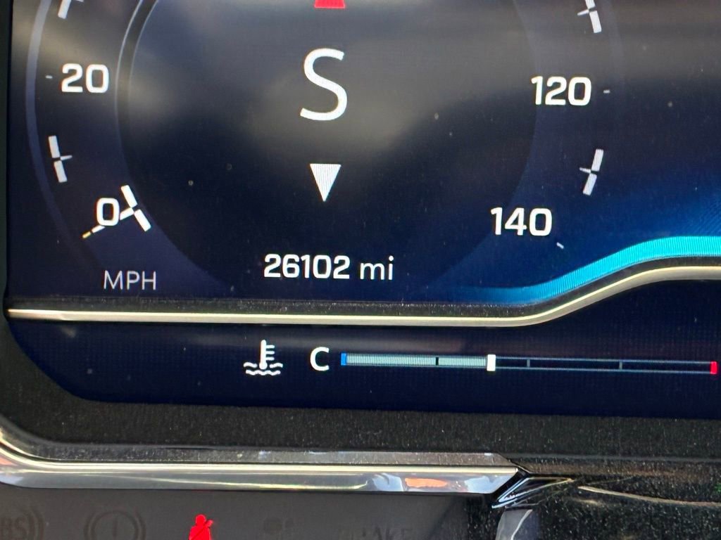 Used 2022 Chevrolet Silverado 1500 LTZ image 17