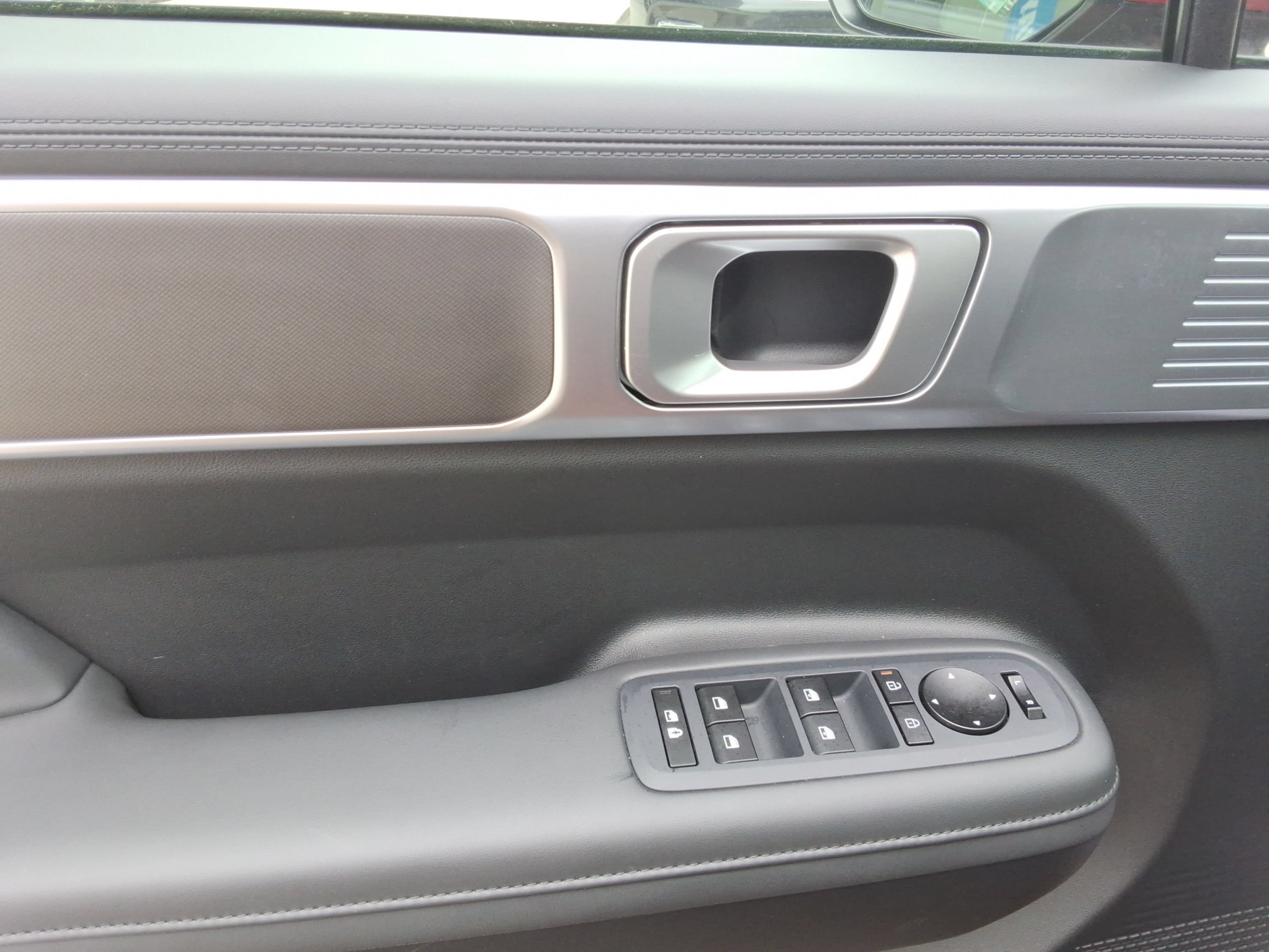 Used 2026 Hyundai Santa Fe SEL AWD/4WD image 21