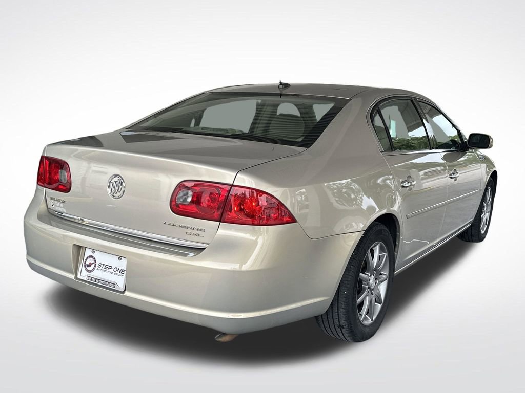 Used 2007 Buick Lucerne CXL w/ Luxury Package FWD image 7