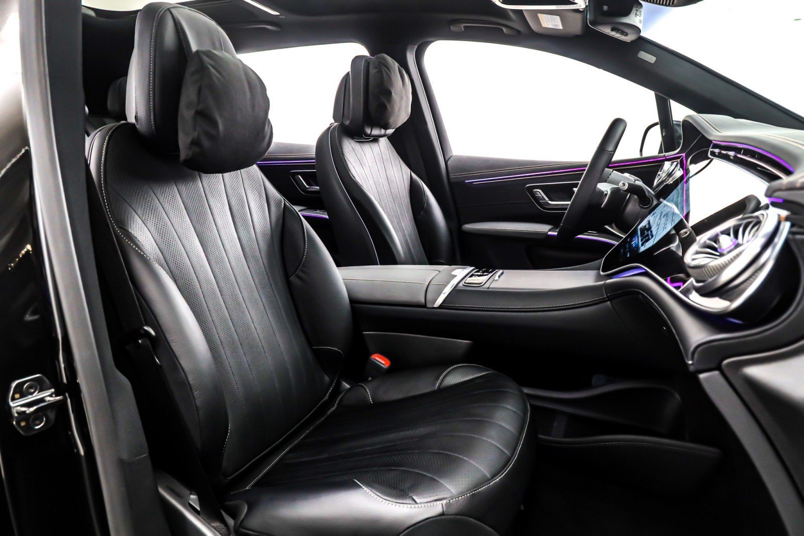 New 2026 Mercedes-Benz EQS 400 4MATIC SUV image 8