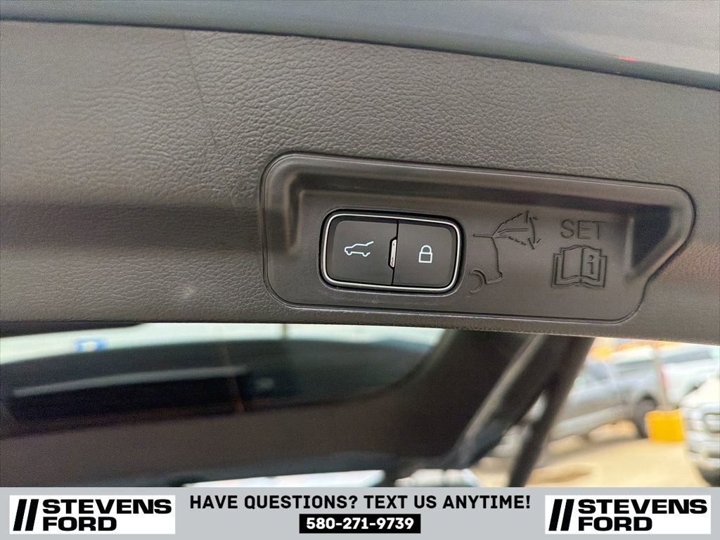 Used 2025 Ford Explorer ST-Line image 36