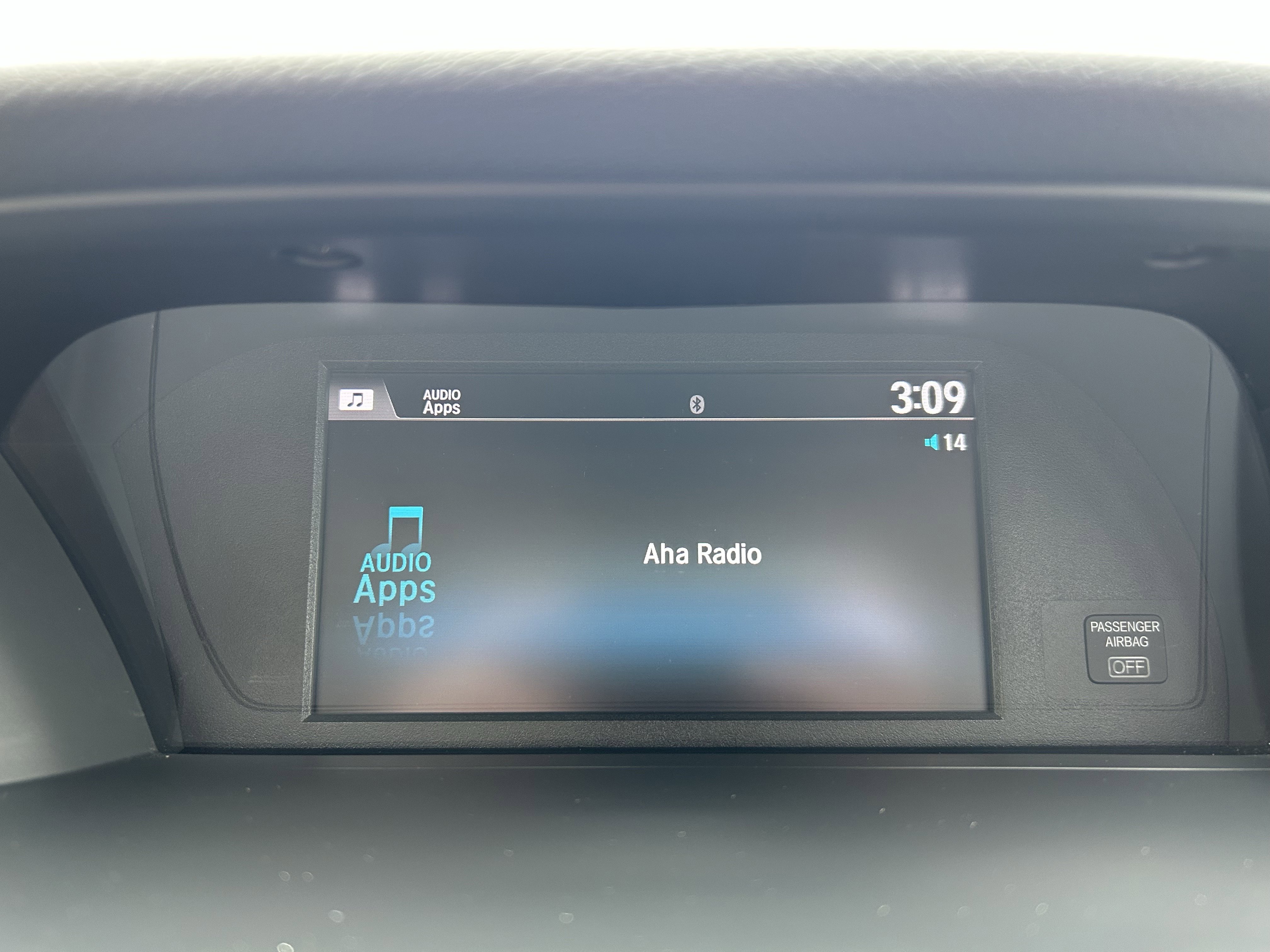 Used 2016 Honda Accord Touring image 4