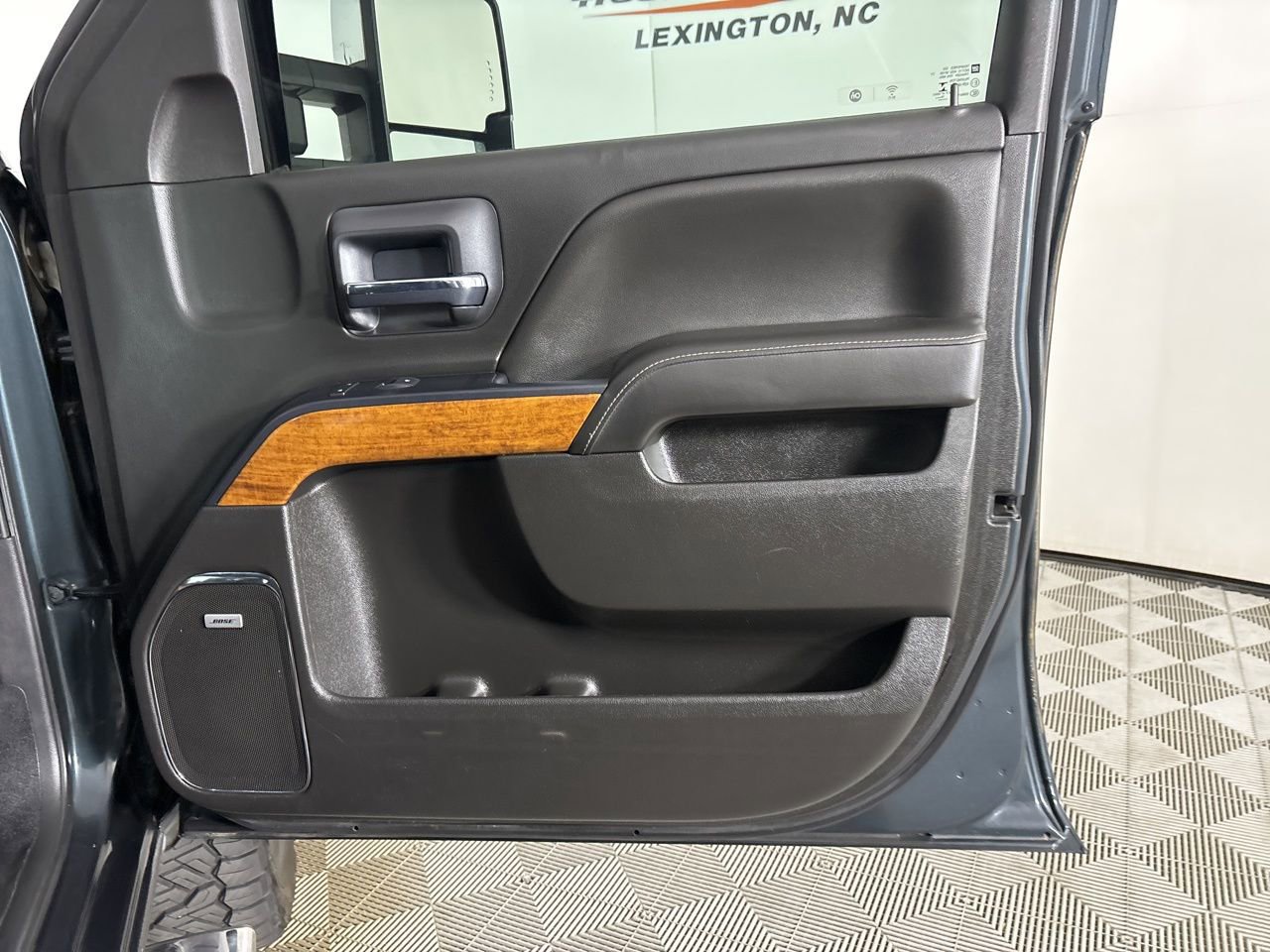 Used 2019 Chevrolet Silverado 2500 High Country w/ Duramax Plus Package AWD/4WD image 27