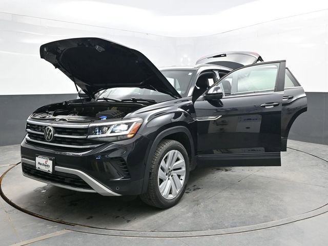 Used 2022 Volkswagen Atlas Cross Sport SE AWD/4WD image 37