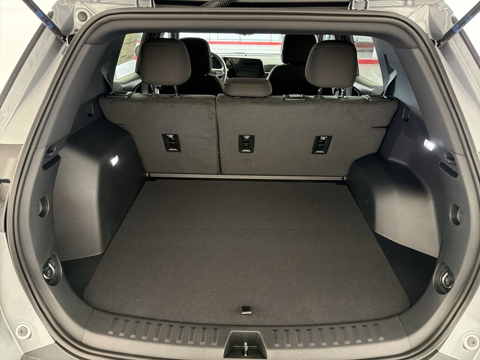 New 2027 Chevrolet Equinox LT w/ Safety and Technology Package FWD image 25