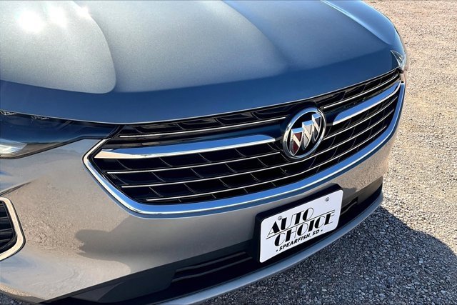 Used 2023 Buick Envision Essence image 32