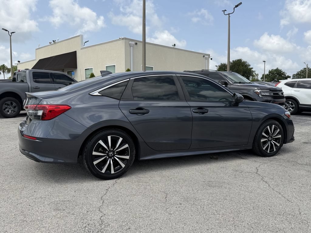 Used 2022 Honda Civic EX image 5