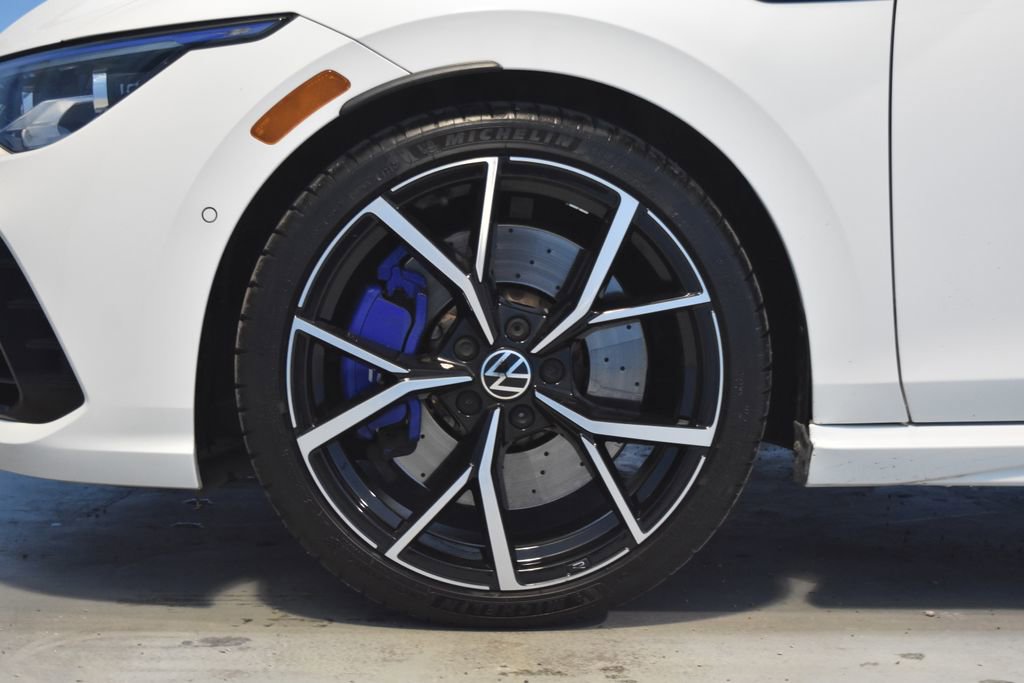 Certified 2023 Volkswagen Golf R 2.0T image 19