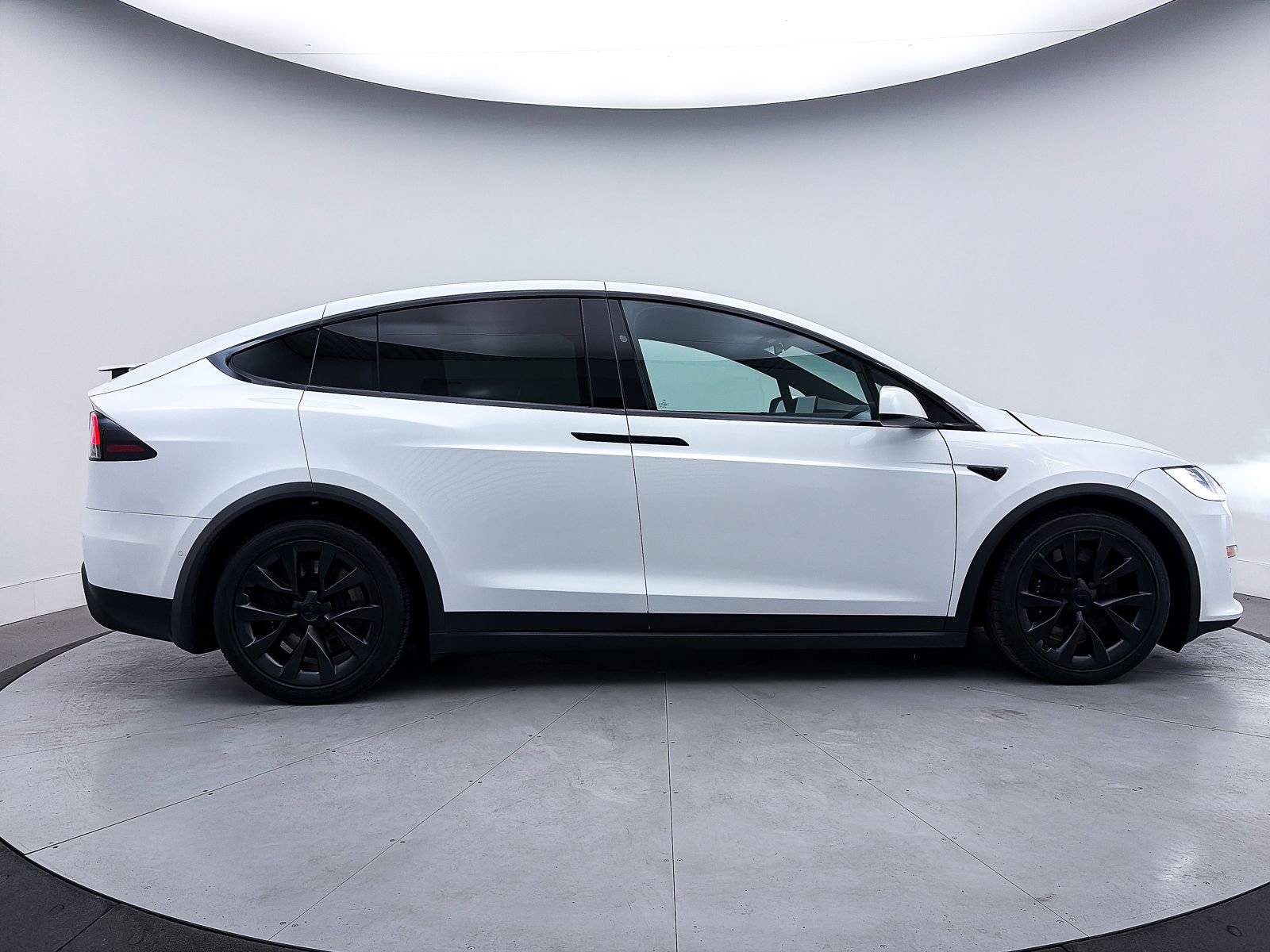 Used 2023 Tesla Model X image 37