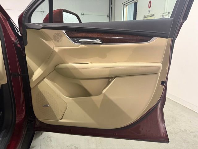 Used 2019 Cadillac XT5 Luxury image 26