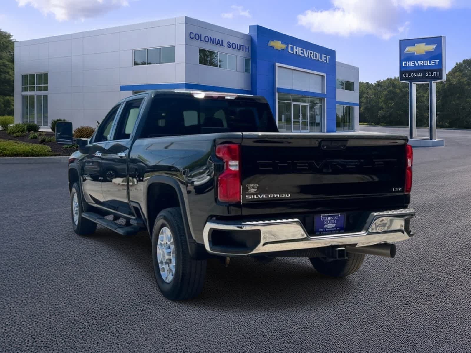 Certified 2022 Chevrolet Silverado 2500 LTZ w/ LTZ Plus Package AWD/4WD image 4
