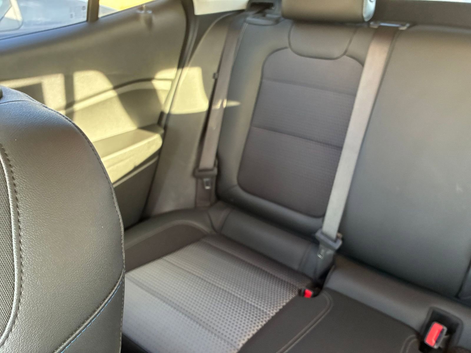 Used 2025 Chevrolet Trax LT image 39