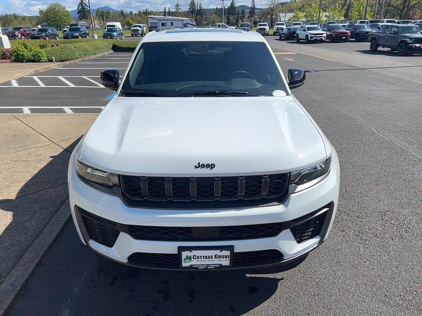 New 2026 Jeep Grand Cherokee Altitude AWD/4WD image 6
