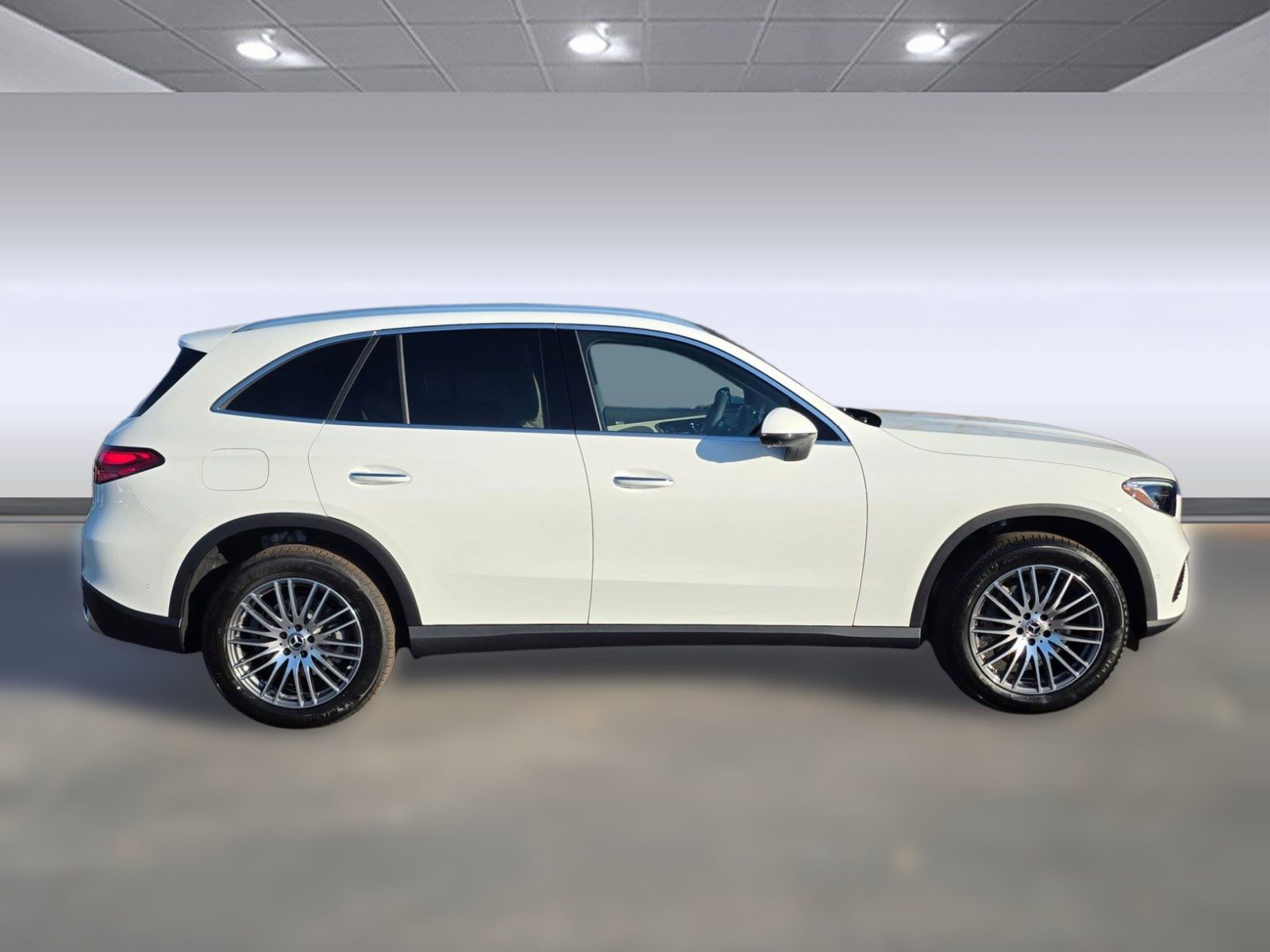 Used 2026 Mercedes-Benz GLC 300 4MATIC image 8