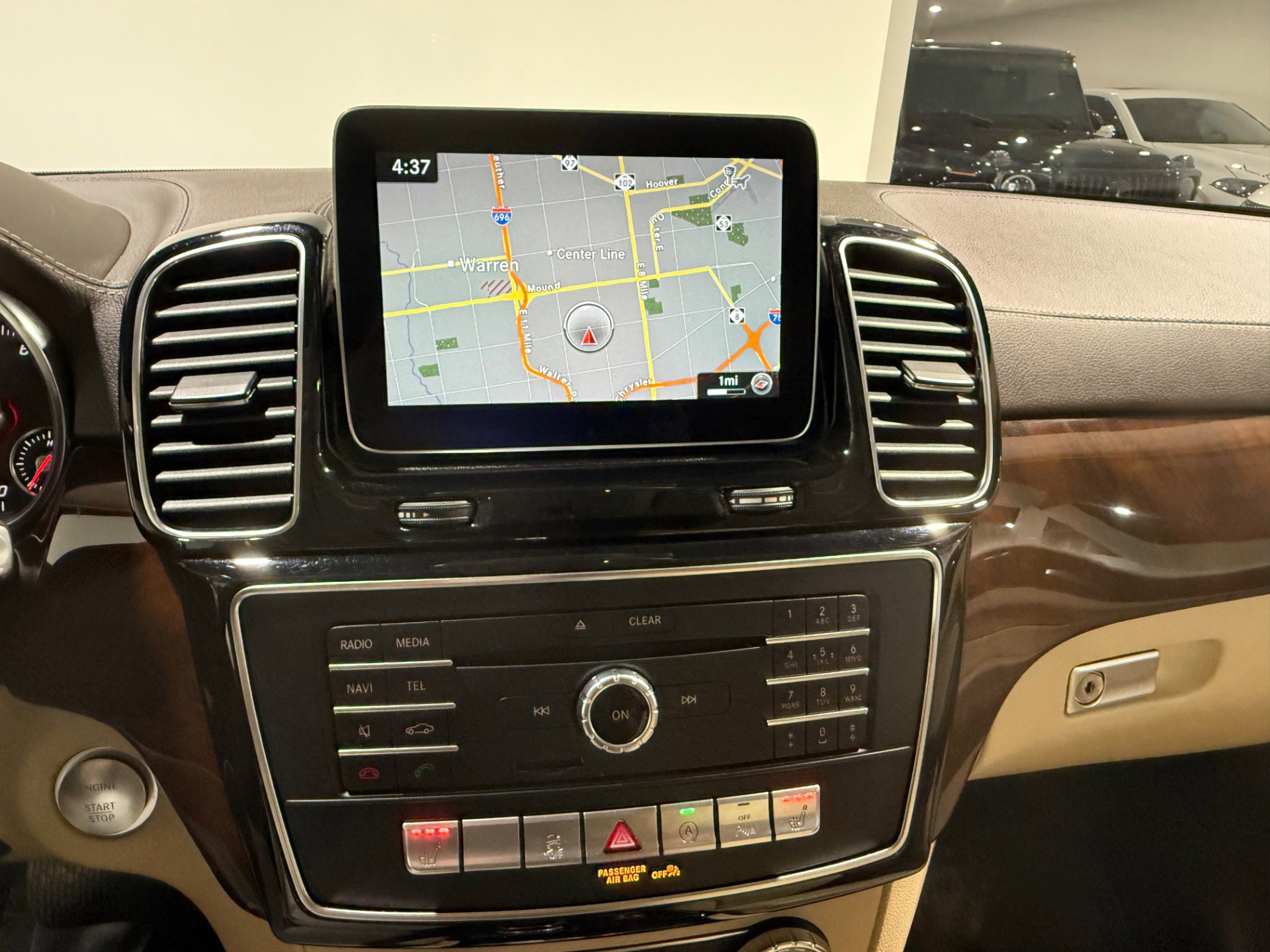 Used 2019 Mercedes-Benz GLS 450 4MATIC w/ Premium 1 Package image 24