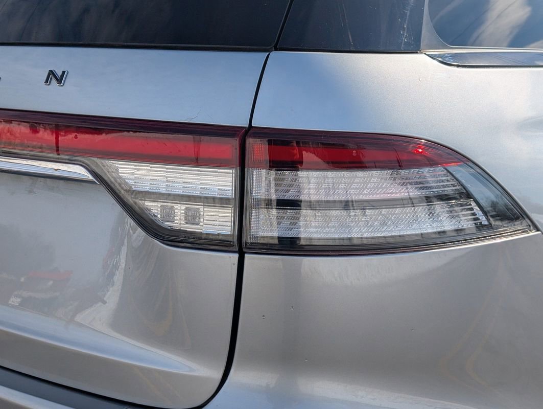 Used 2023 Lincoln Aviator Black Label w/ Jet Package image 32