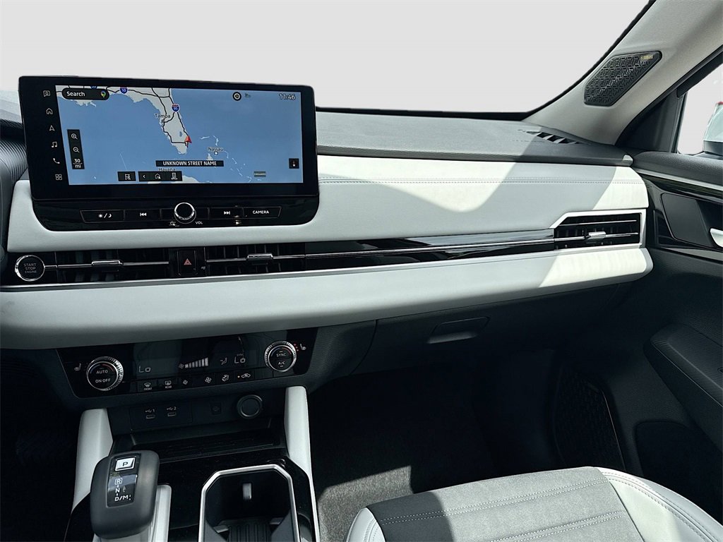 New 2025 Mitsubishi Outlander SE image 25