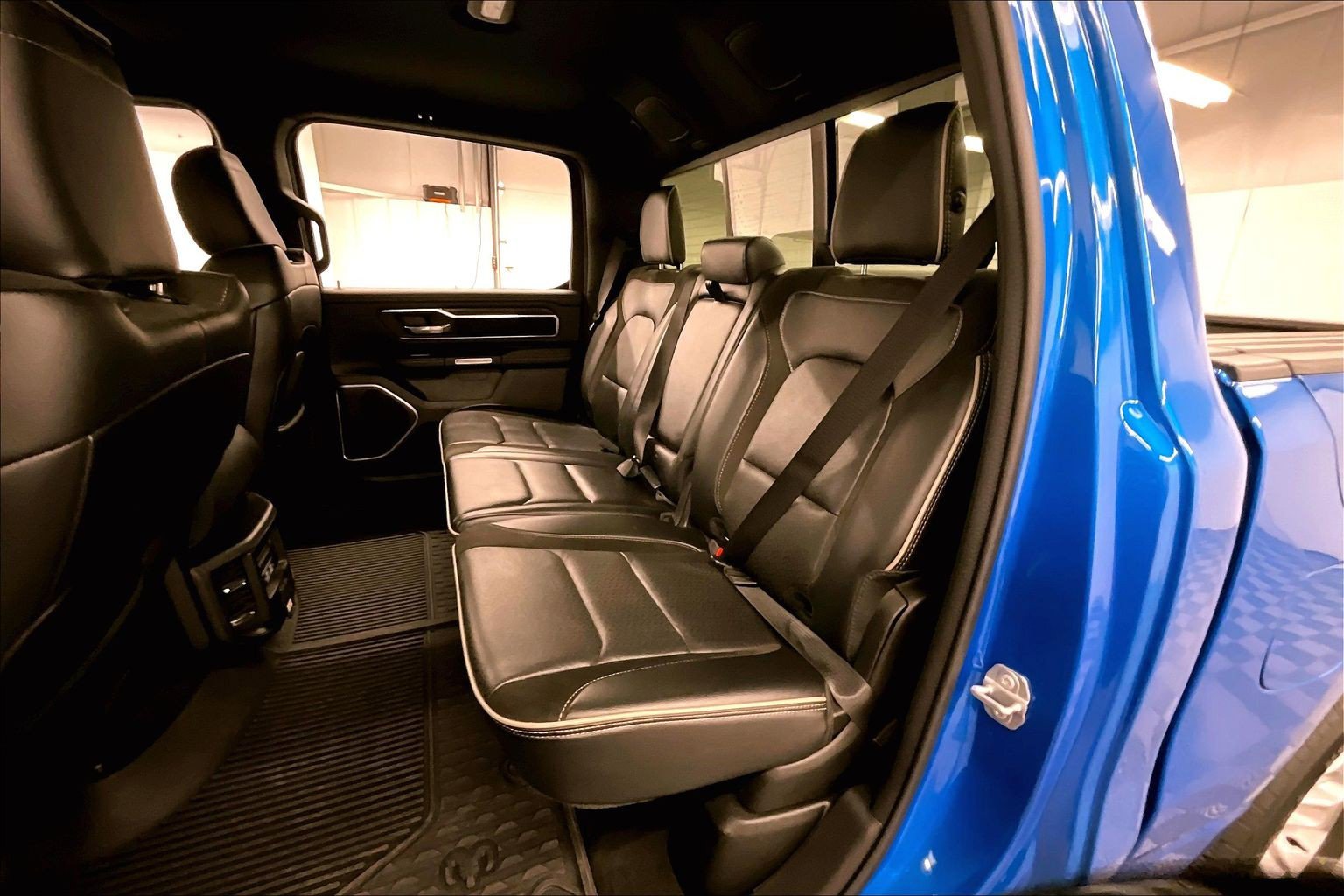Used 2023 RAM 1500 Laramie AWD/4WD image 24