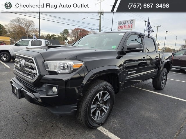 Used 2016 Toyota Tacoma TRD Sport image 1