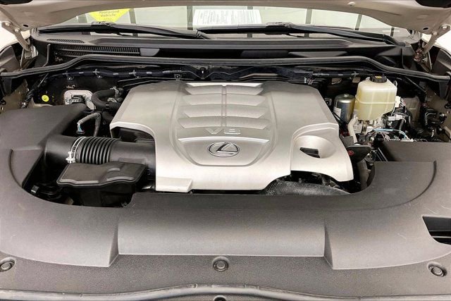 Used 2019 Lexus LX 570 4WD w/ Luxury Package image 9