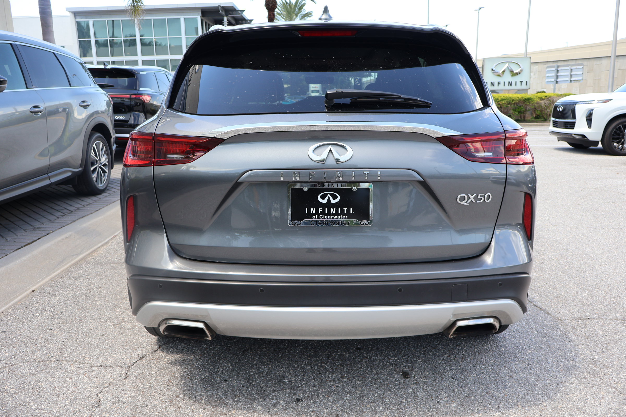 Certified 2023 INFINITI QX50 Luxe FWD image 8
