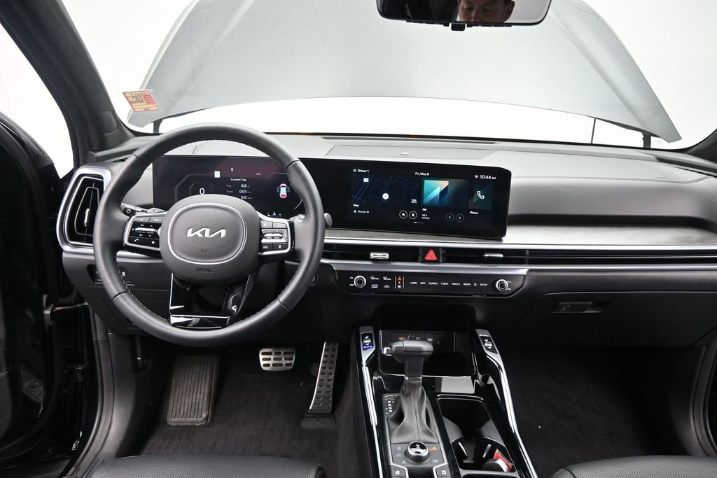 Certified 2025 Kia Sorento SX Prestige AWD/4WD image 42