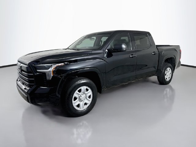Used 2025 Toyota Tundra SR w/ SR Tow Package AWD/4WD image 4