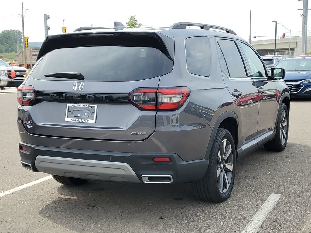 Certified 2023 Honda Pilot Elite image 3