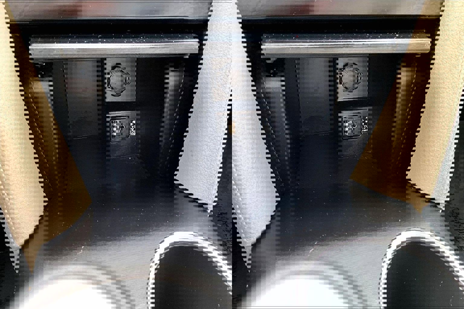 Used 2012 Toyota Camry LE image 30