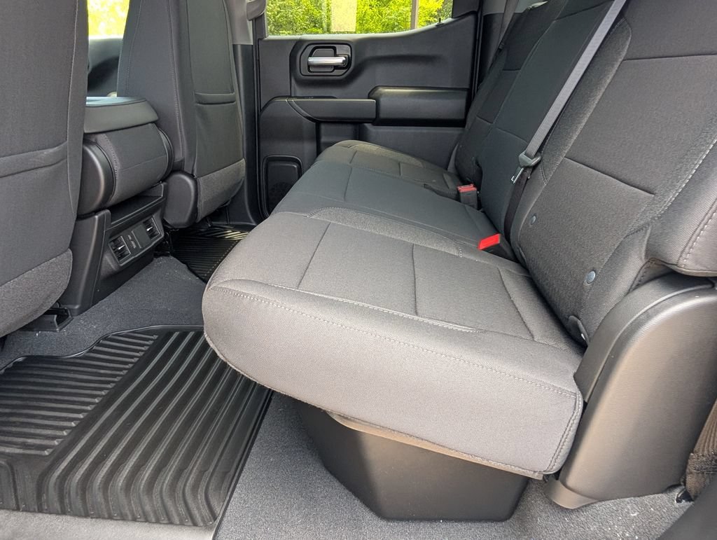 New 2026 Chevrolet Silverado 1500 Custom w/ LPO, Dark Essentials Package RWD image 7